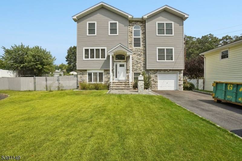 Kenilworth Boro, NJ 07033,18 Boyd Ter