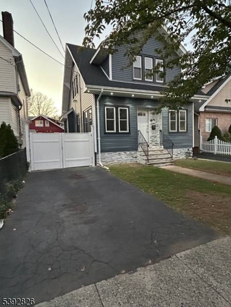 Elizabeth City, NJ 07208,904 CROSS