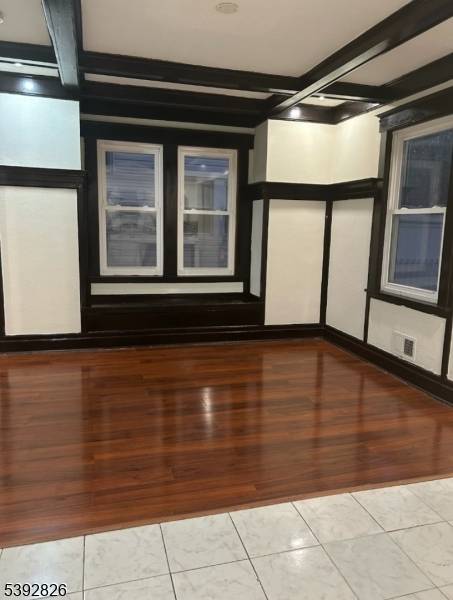 Elizabeth City, NJ 07208,904 CROSS