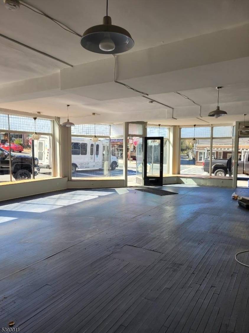 Belvidere Twp., NJ 07823,299 Mill St #1