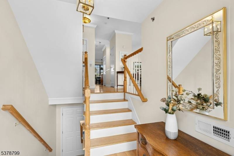 Garwood Boro, NJ 07027,500 Maple Ct #500