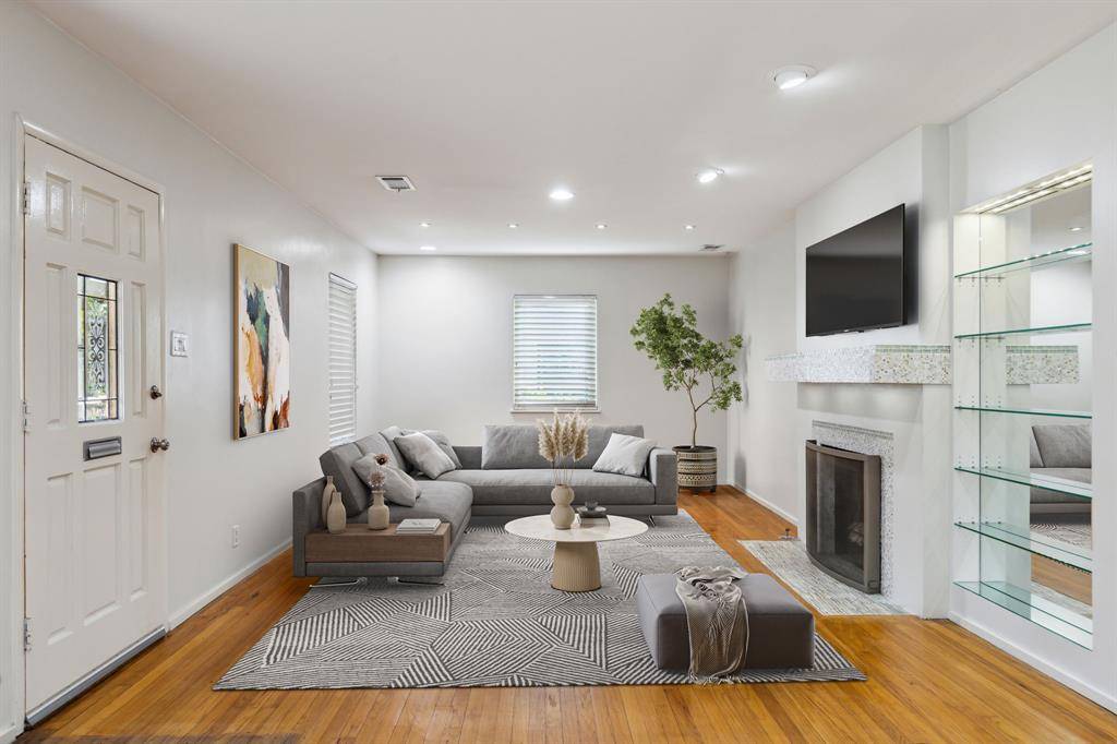 Dallas, TX 75209,5102 W Mockingbird Lane