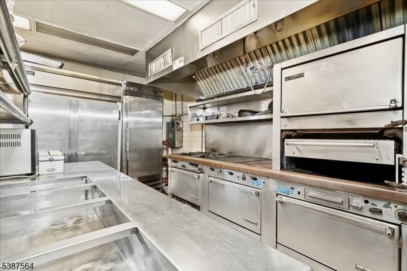 Knowlton Twp., NJ 07832,31 Decatur St