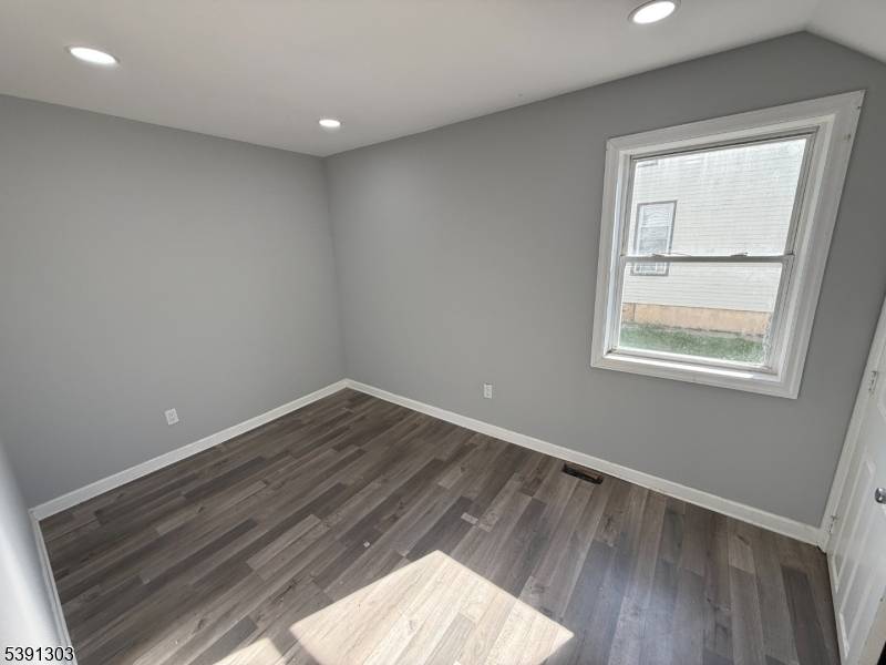 Rahway City, NJ 07065,280 William St #A