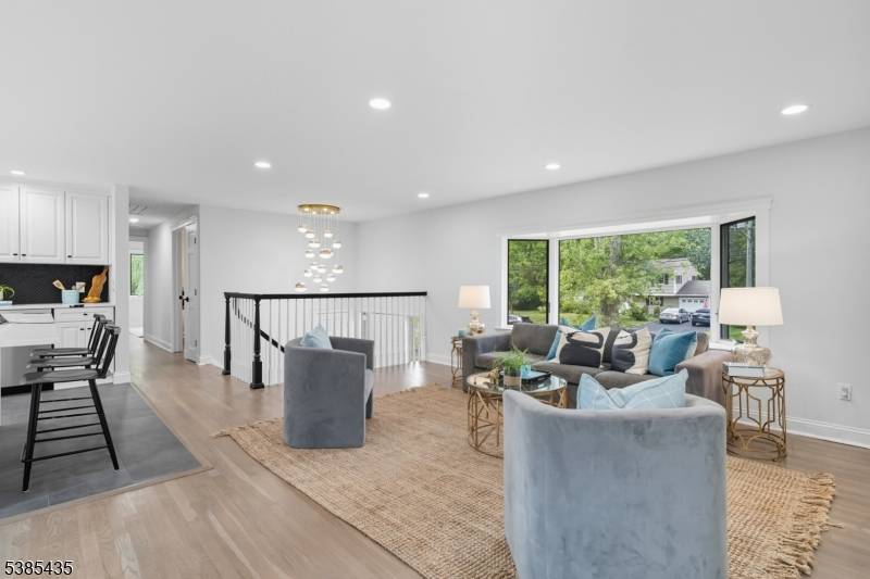 Livingston Twp., NJ 07039,106 Falcon Rd