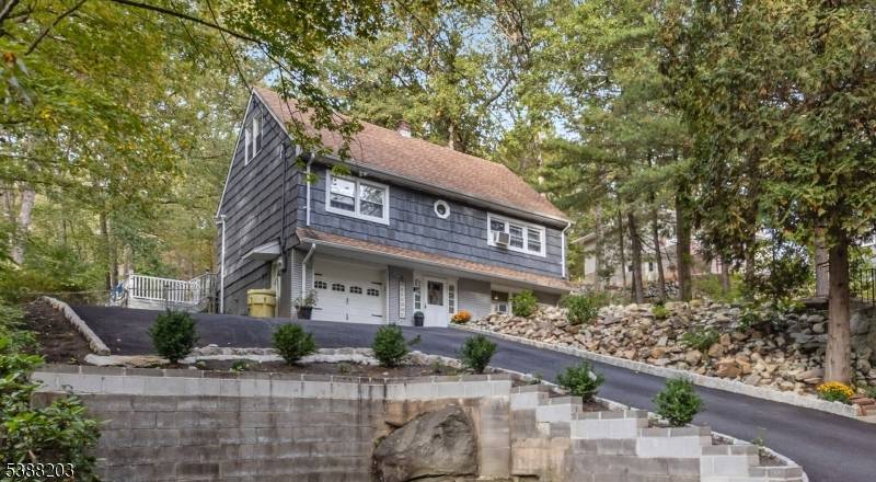 Ringwood Boro, NJ 07456,6 Oakwood Dr