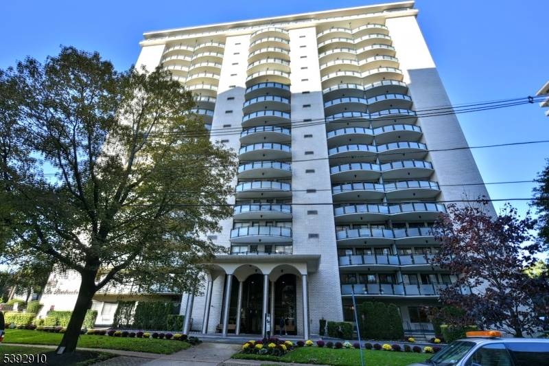 Hackensack City, NJ 07601,125 Prospect Ave #3-J