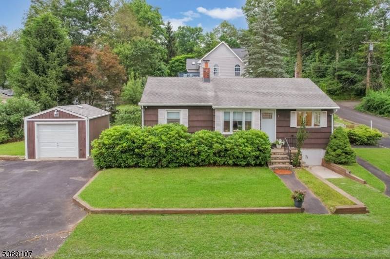 Jefferson Twp., NJ 07849,8 Blanche Dr