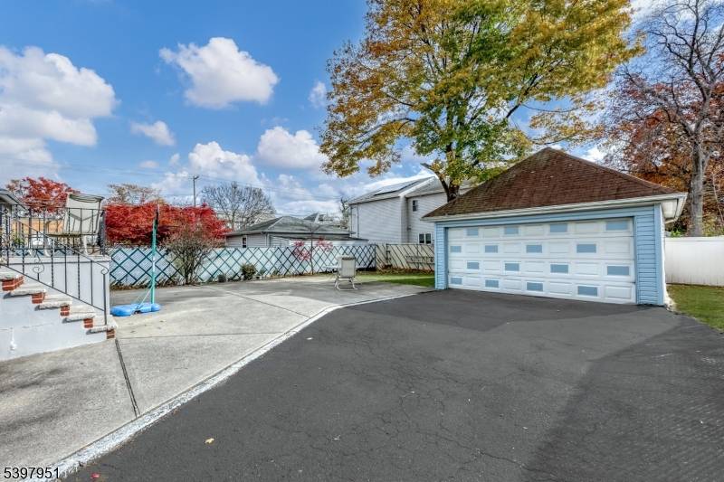 Rochelle Park Twp., NJ 07662,312 Rochelle Ave