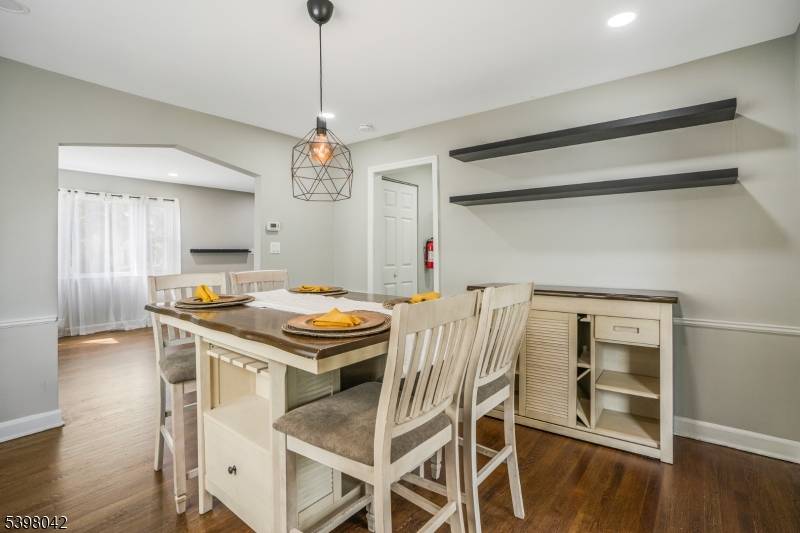 Belleville Twp., NJ 07109,16 Pleasant Ave