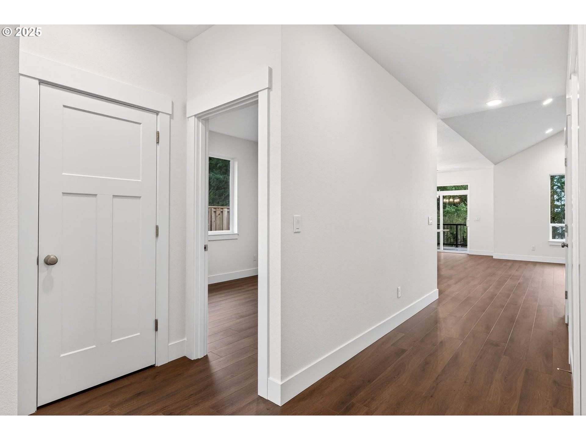 La Center, WA 98629,2012 E BADGER WAY #4