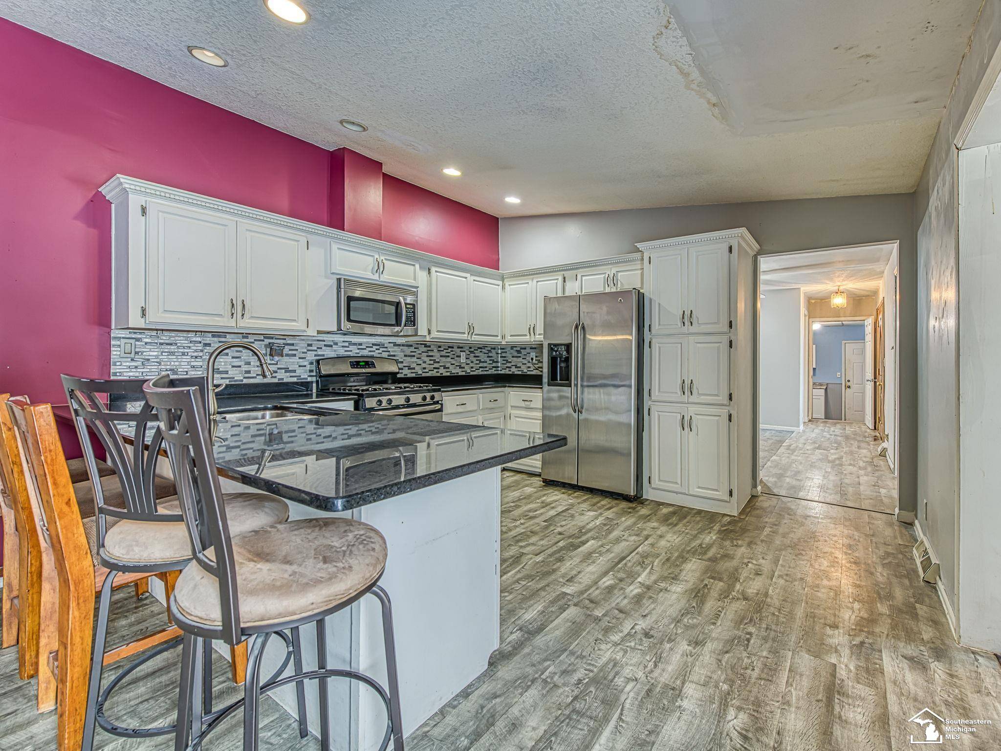 Van Buren Twp, MI 48111,15601 Bak RD