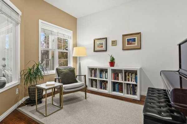 Calgary, AB T3H 5R7,110 Cougar Ridge CIR SW