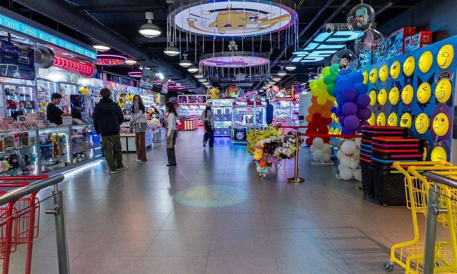 Toronto C01, ON M5B 1R8,340 Yonge ST