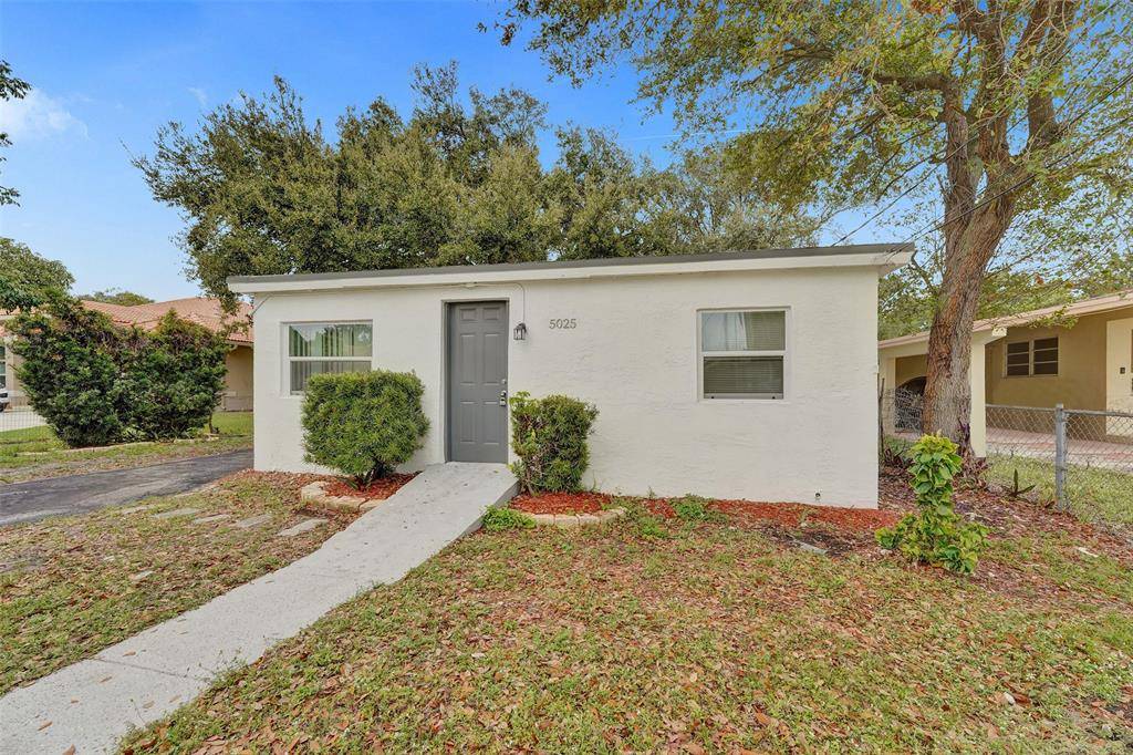 Hollywood, FL 33023,5025 SW 22nd St