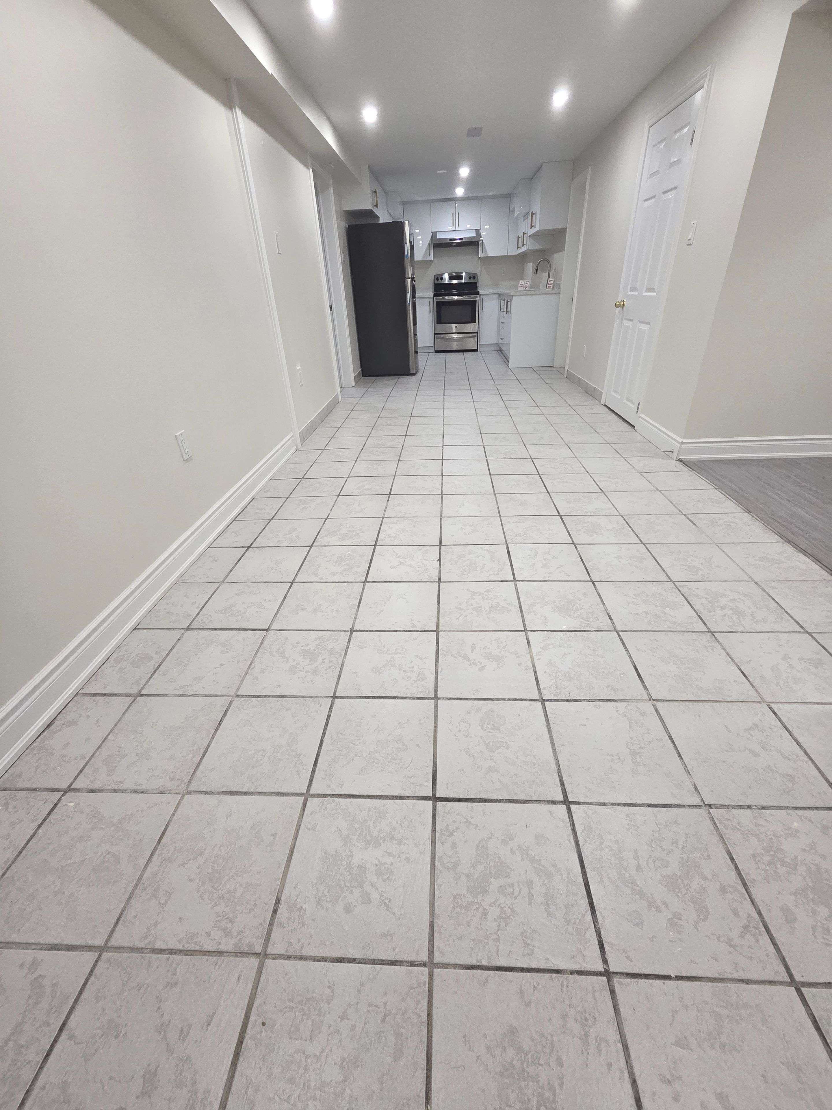 Mississauga, ON L5N 5N5,3158 Avalon DR S #Lower