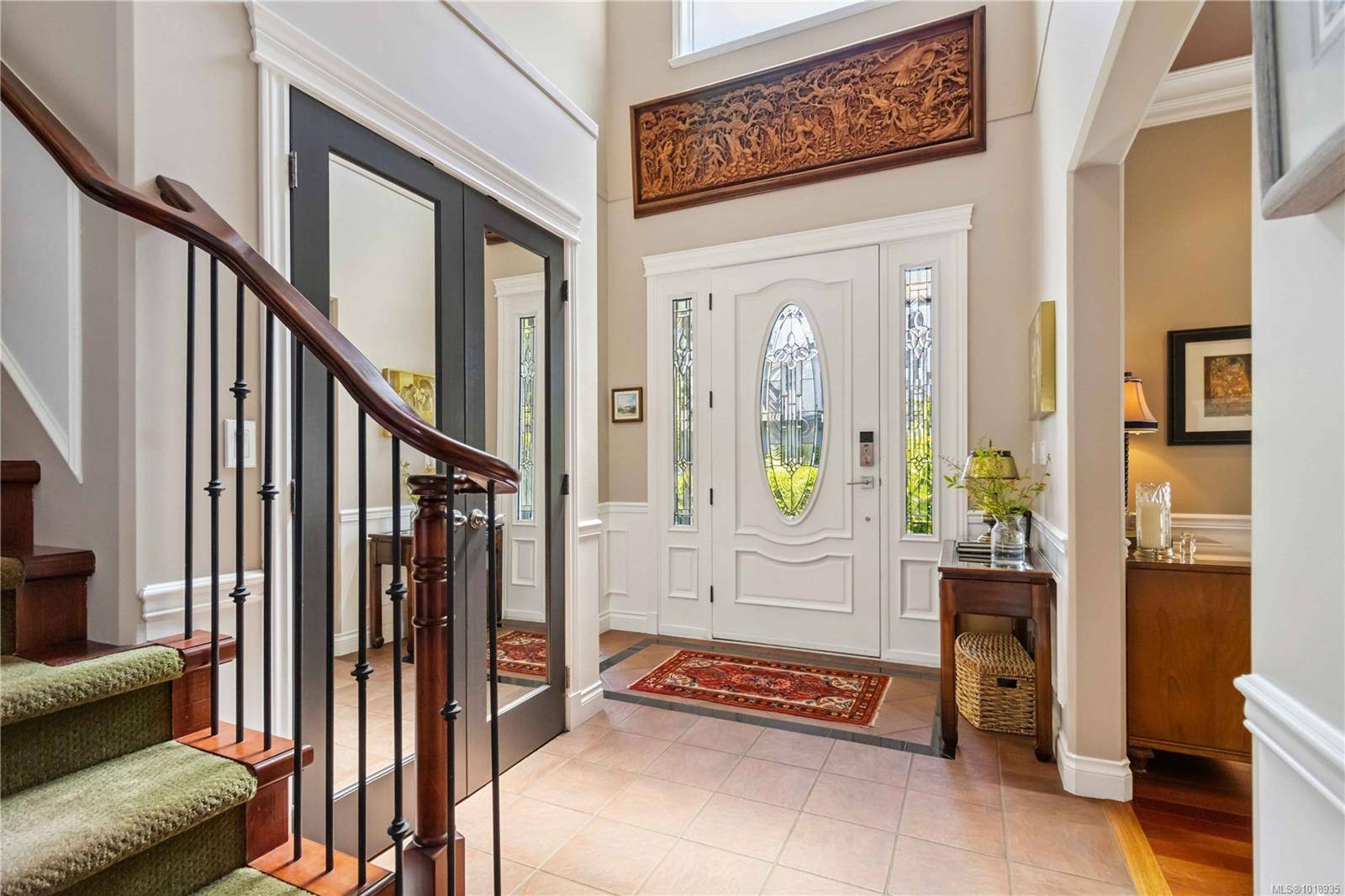 Saanich, BC V8N 3L2,1702 De Sousa Pl