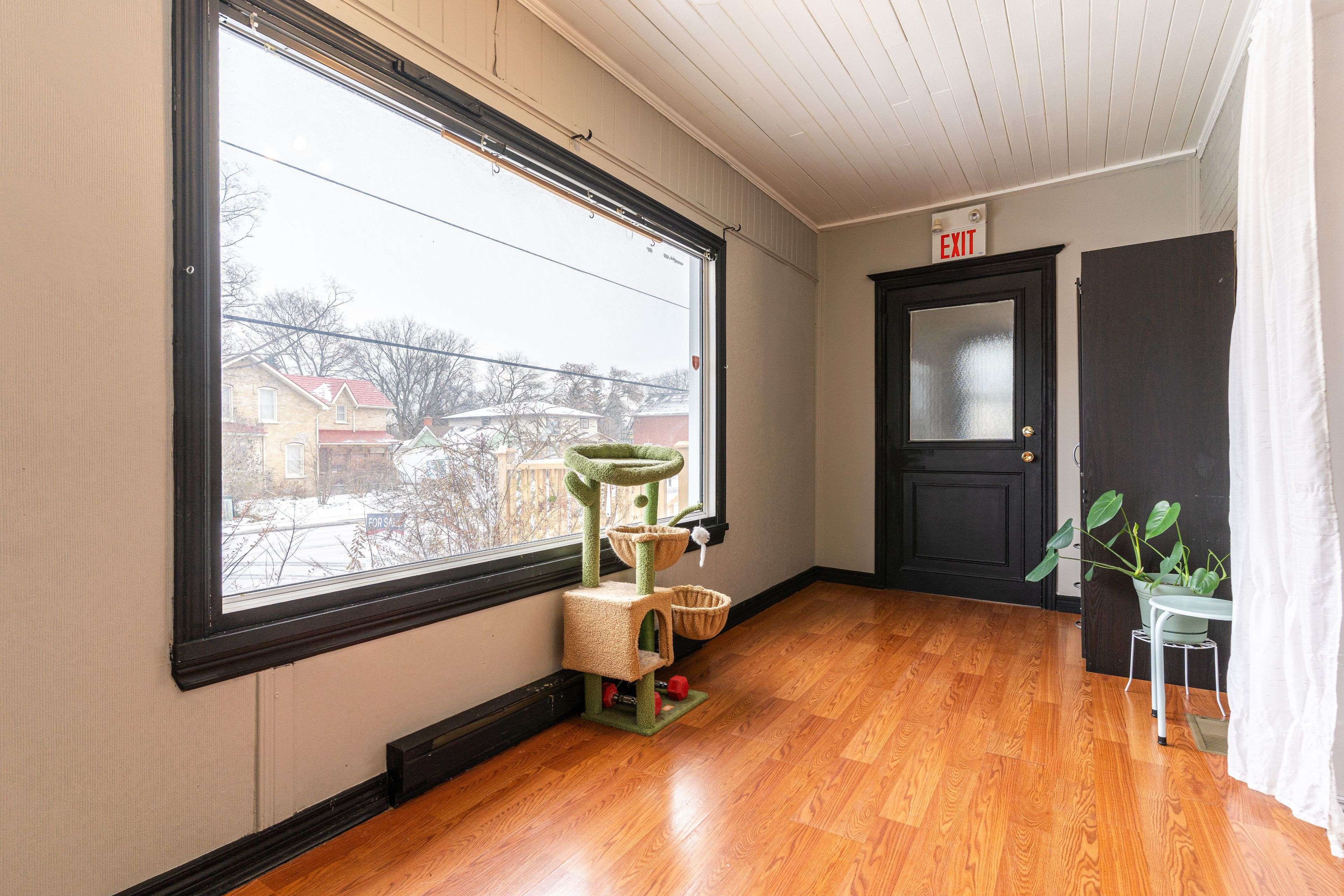 Oshawa, ON L1J 4G9,62 Park RD S