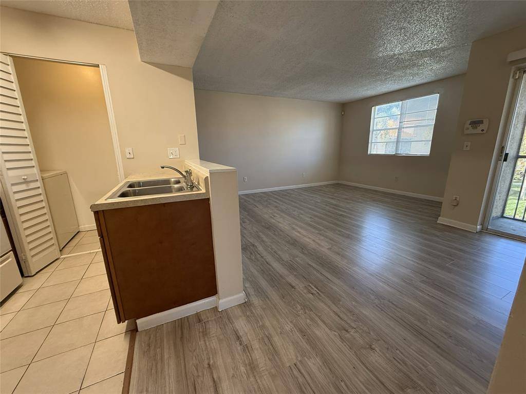 Pompano Beach, FL 33069,1253 SW 46th Ave #1616