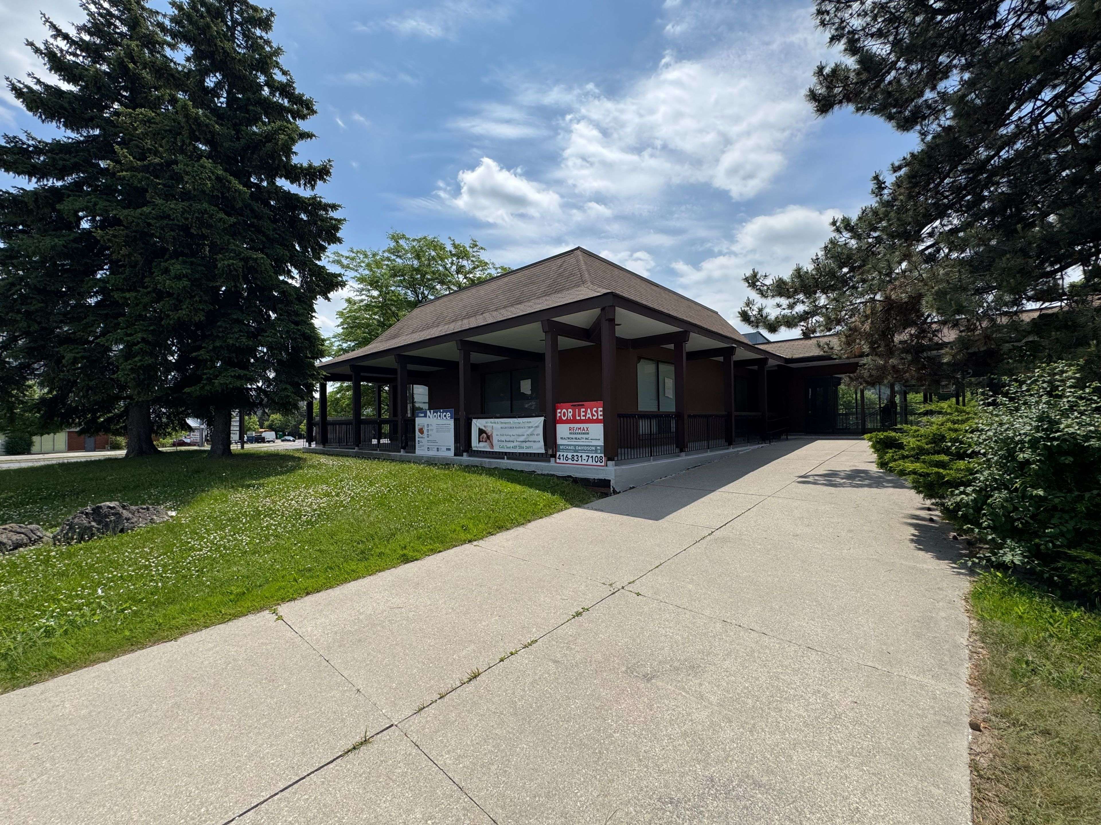 Toronto W10, ON M9V 4B9,2630 Kipling AVE #7