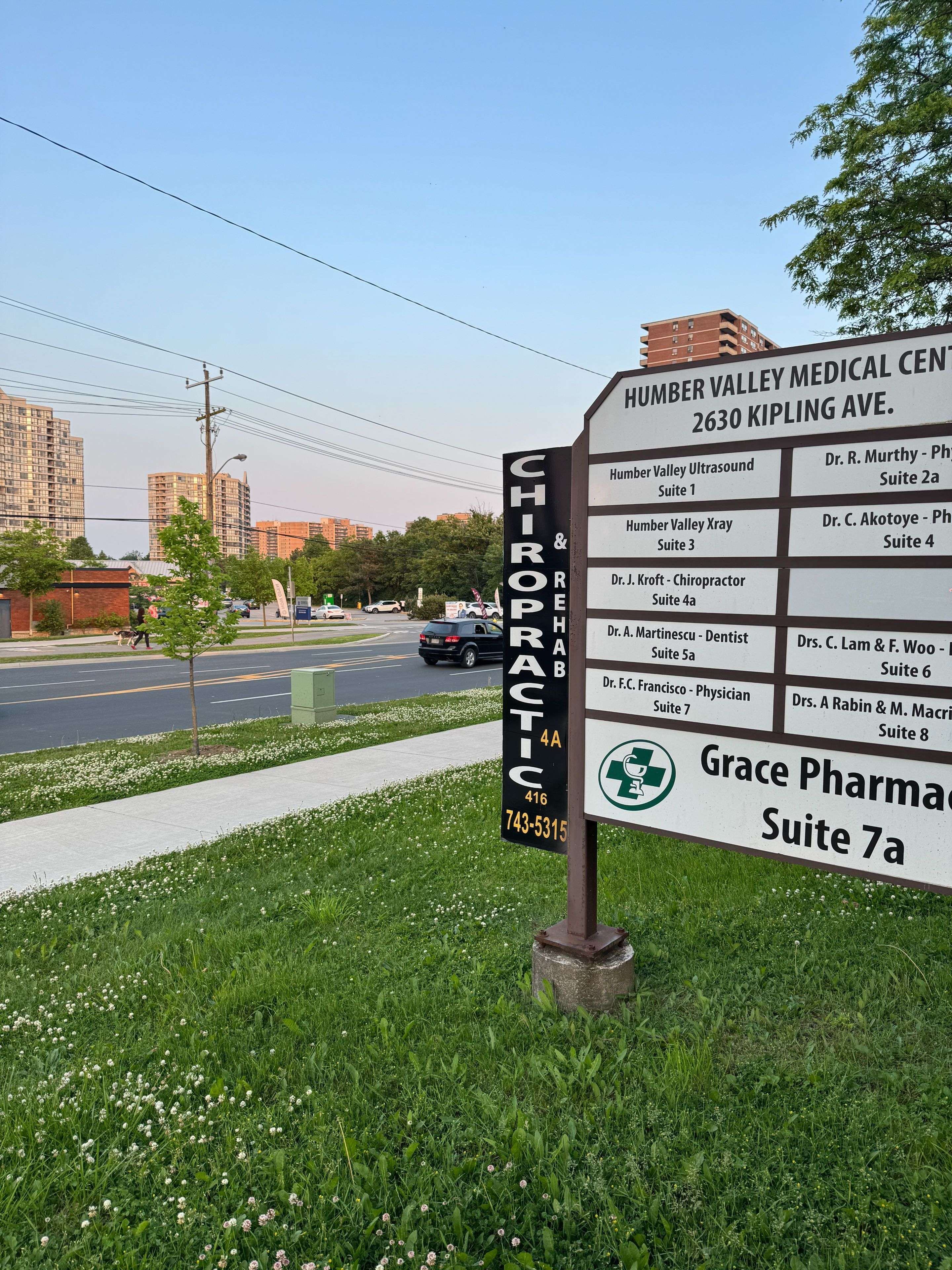 Toronto W10, ON M9V 4B9,2630 Kipling AVE #7