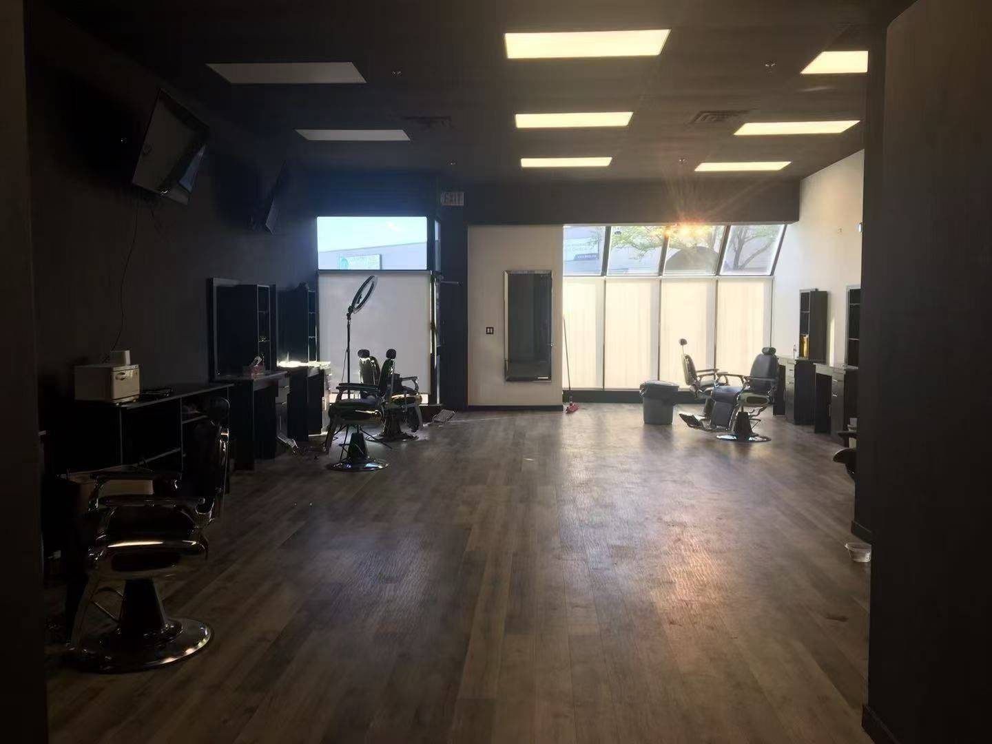 Mississauga, ON L5L 5M6,3075 Ridgeway DR #21