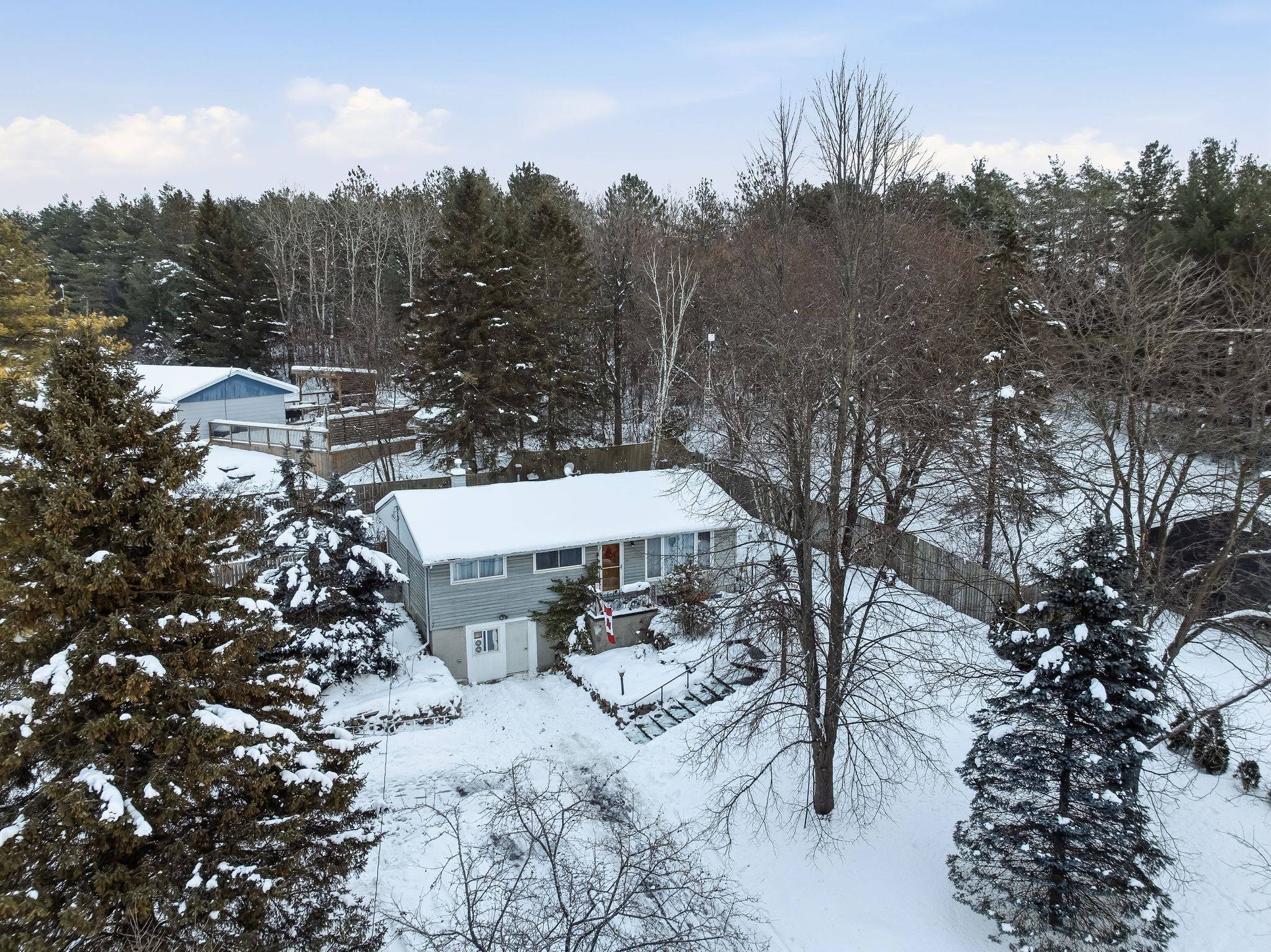 Hamilton Township, ON K9A 4J9,2825 Peter ST