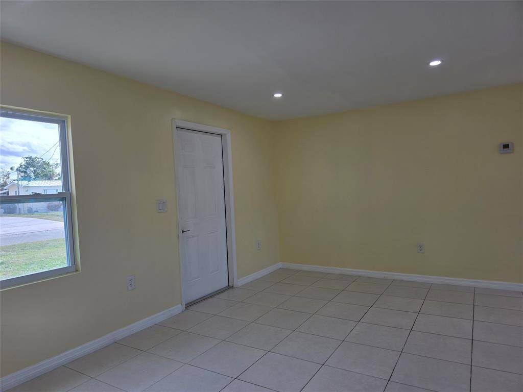 Okeechobee, FL 34974,3633 SE 20th Ter