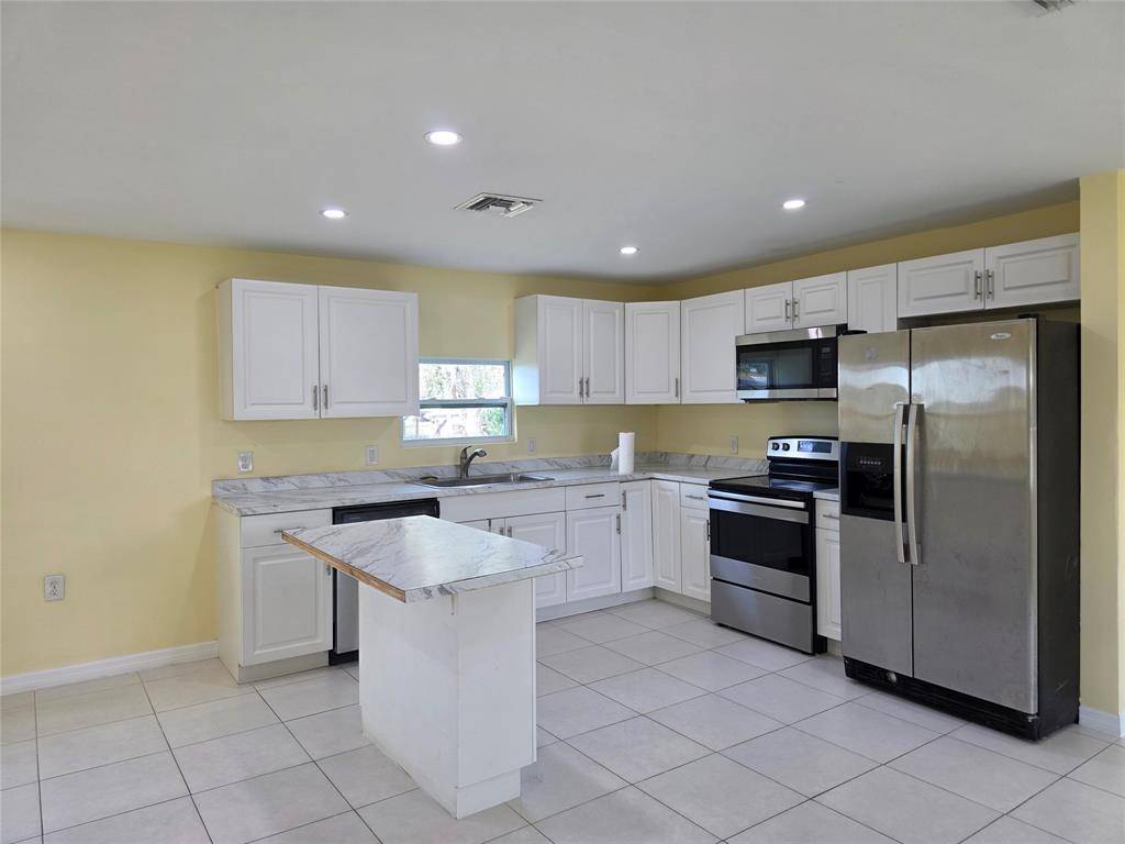 Okeechobee, FL 34974,3633 SE 20th Ter