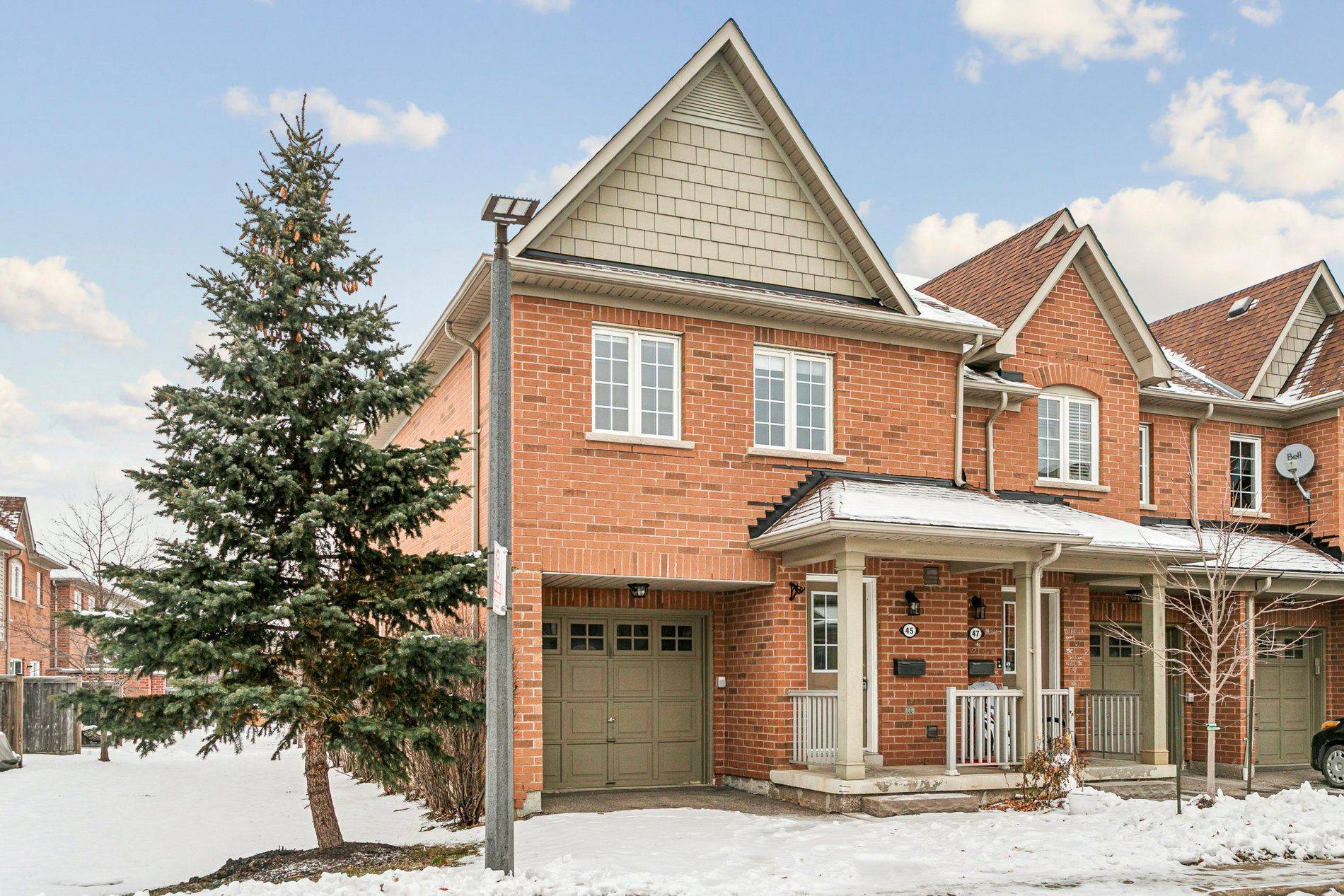 Mississauga, ON L5M 0A5,3950 Erin Centre BLVD #45