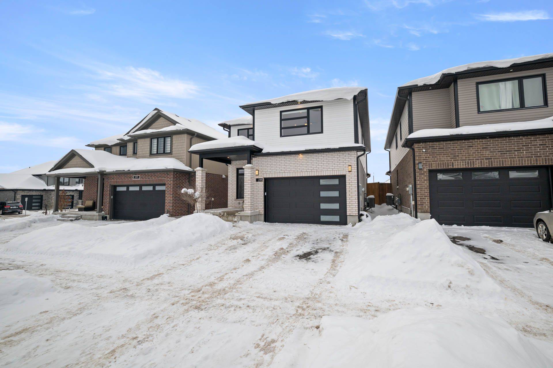 Waterloo, ON N3B 0C5,215 Timber Trail RD