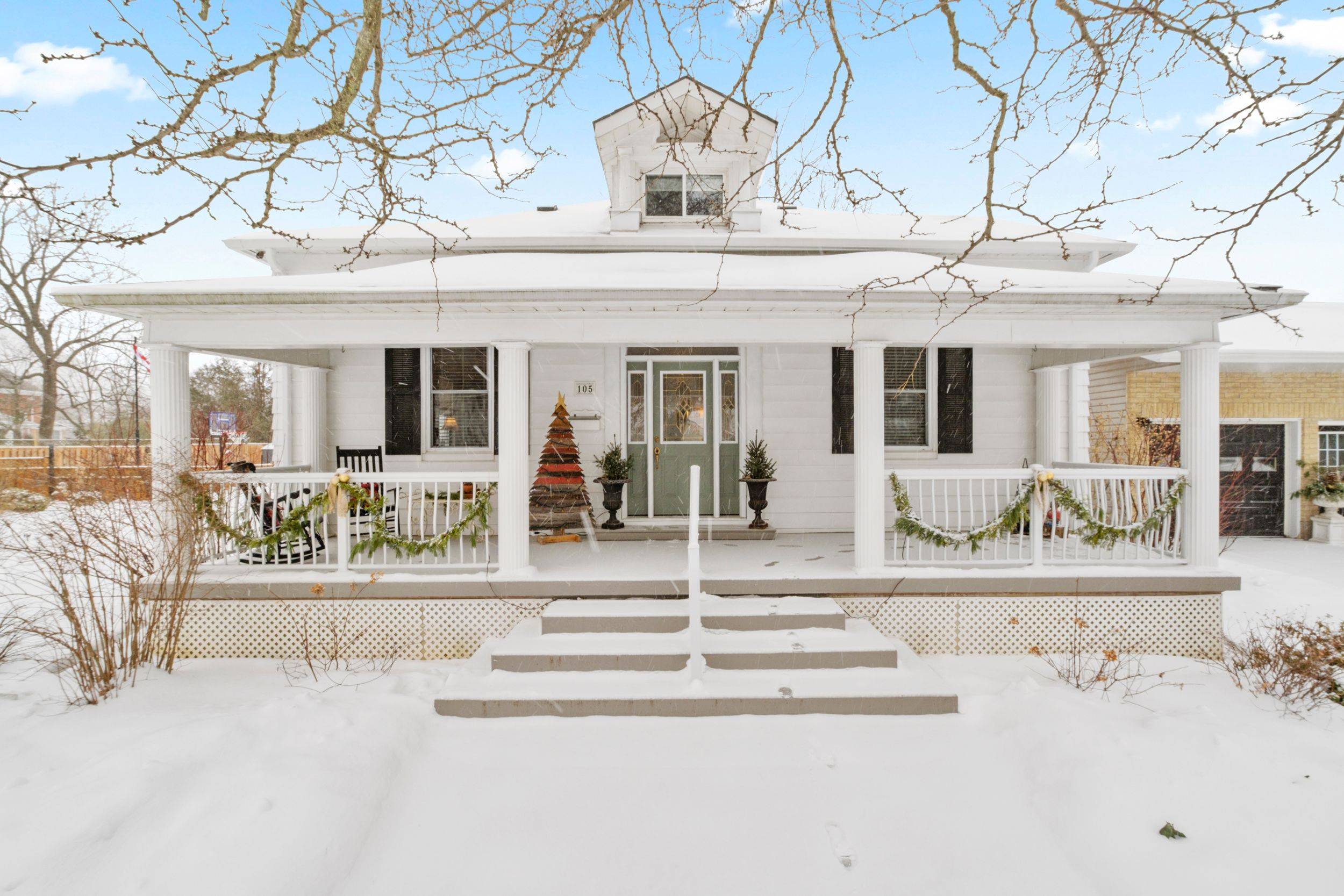 Goderich, ON N7A 2G6,105 Quebec ST