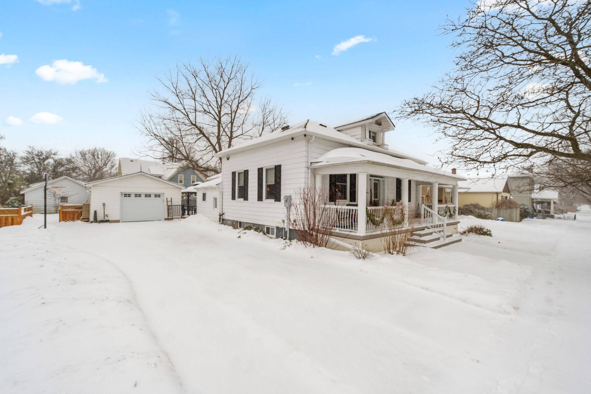 Goderich, ON N7A 2G6,105 Quebec ST