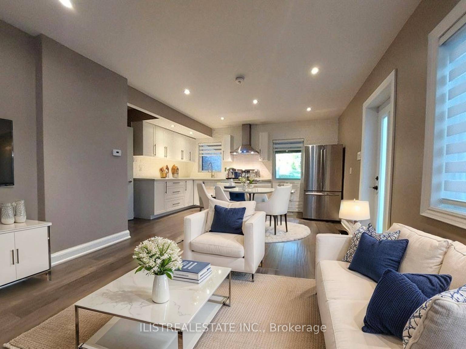 Toronto E04, ON M1L 4M1,43 Anaconda AVE