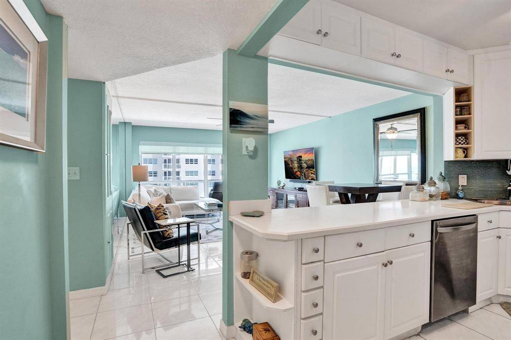 Pompano Beach, FL 33062,111 N Pompano Beach Blvd #905