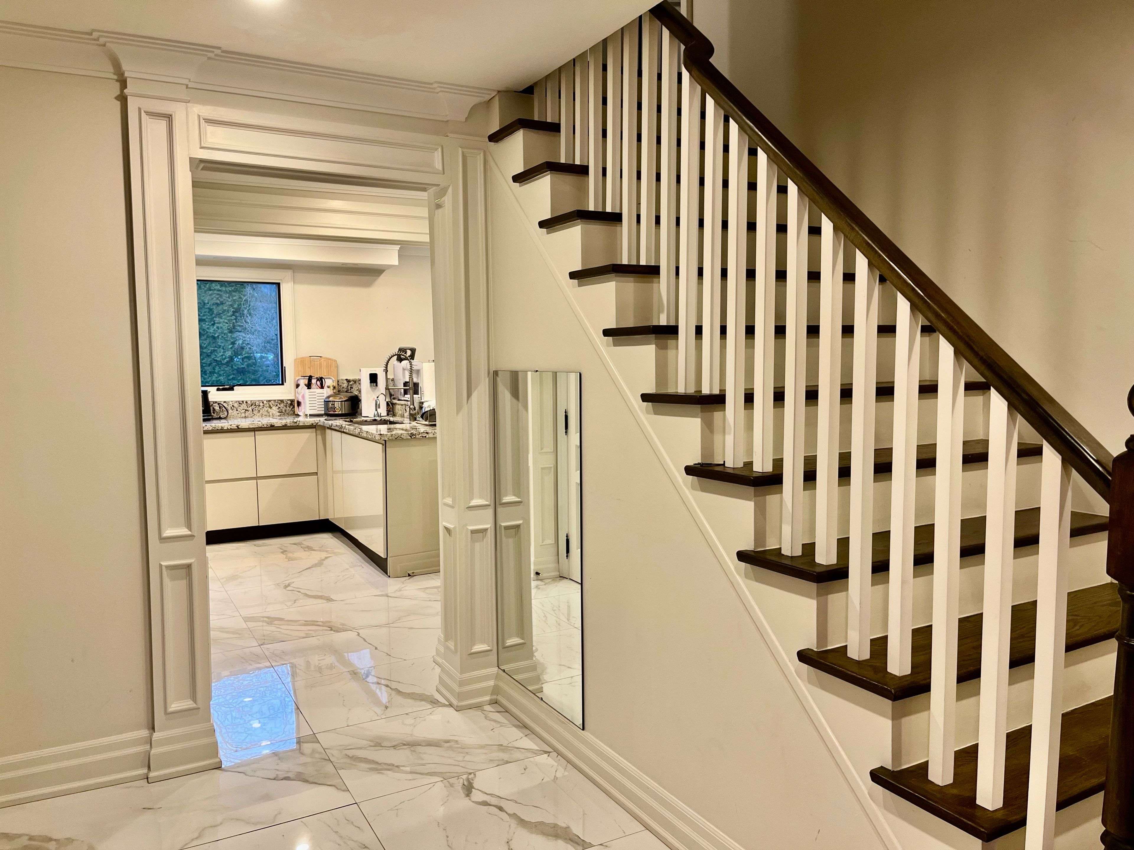 Oakville, ON L6J 5R7,271 Lawson ST