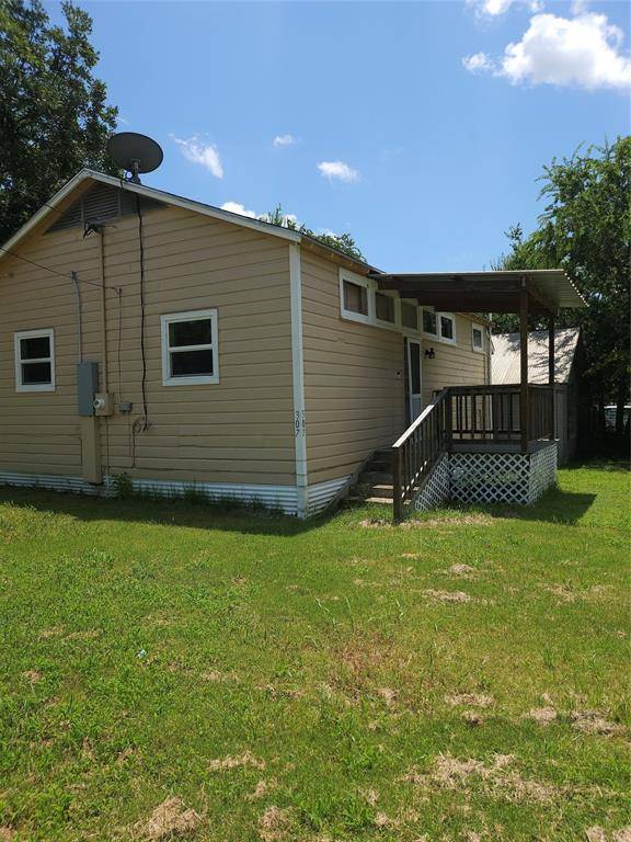 Meridian, TX 76665,307 E River