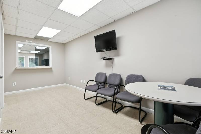 Mountainside Boro, NJ 07092,1124 Springfield Ave