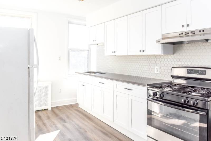 Garfield City, NJ 07026,23 Lincoln Pl #2