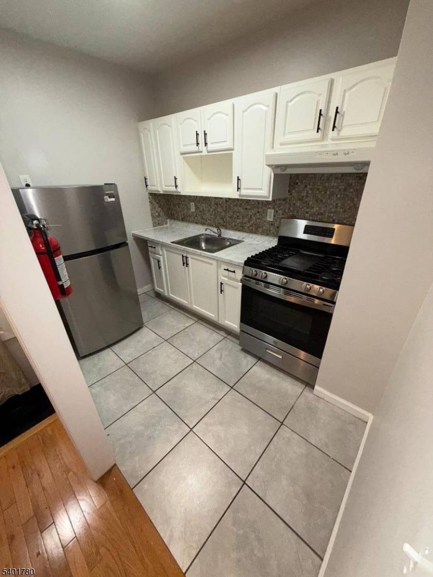 Newark City, NJ 07108,336 Madison Ave #2