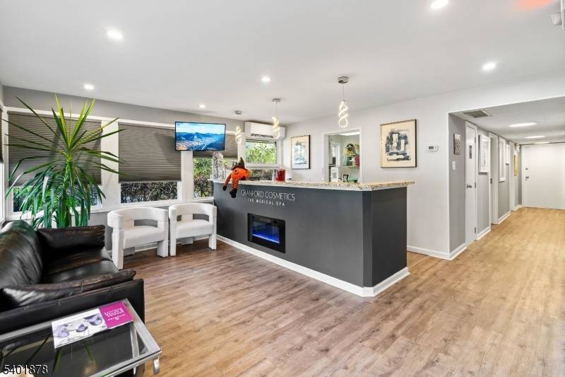 Cranford Twp., NJ 07016,198 North Ave