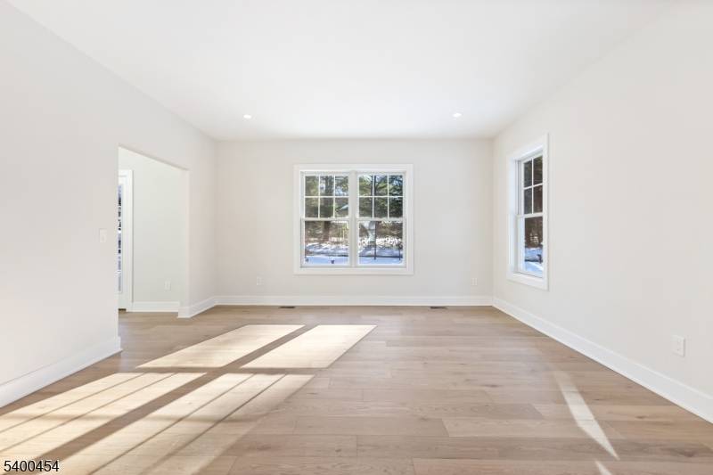 Chester Twp., NJ 07930,20 Furnace Rd