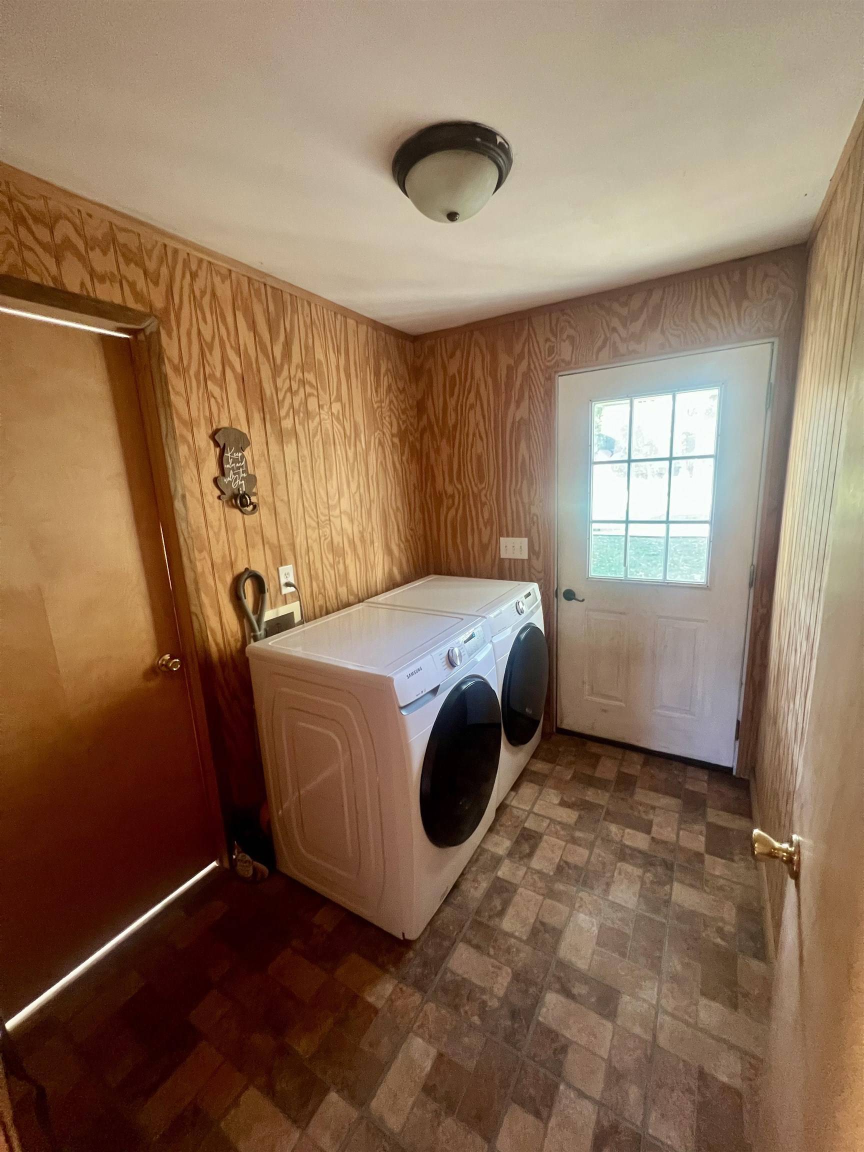 Riverdale, MI 48877,10653 Maple DR