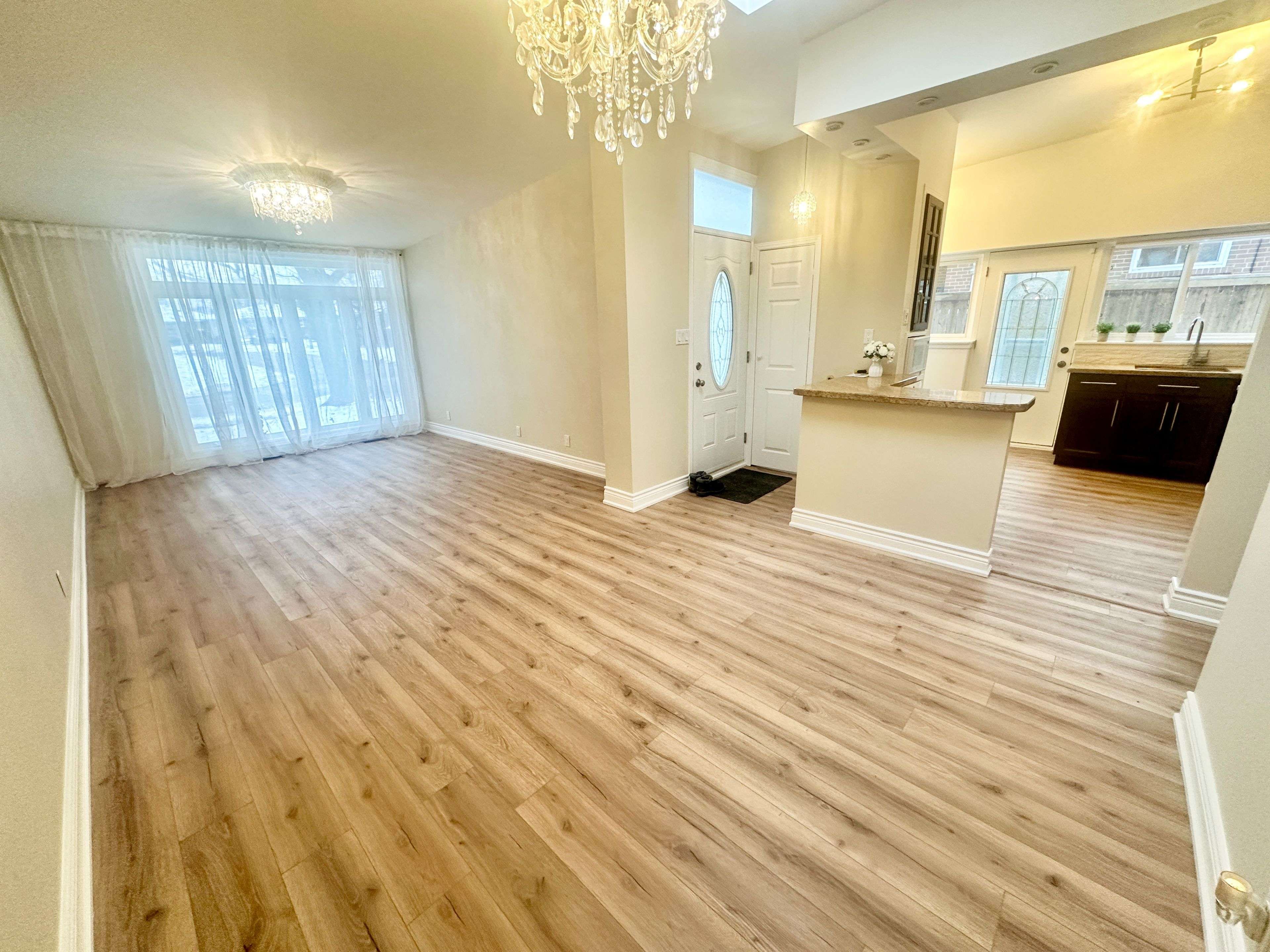 Toronto C13, ON M3A 2C9,69 Roywood DR #Main