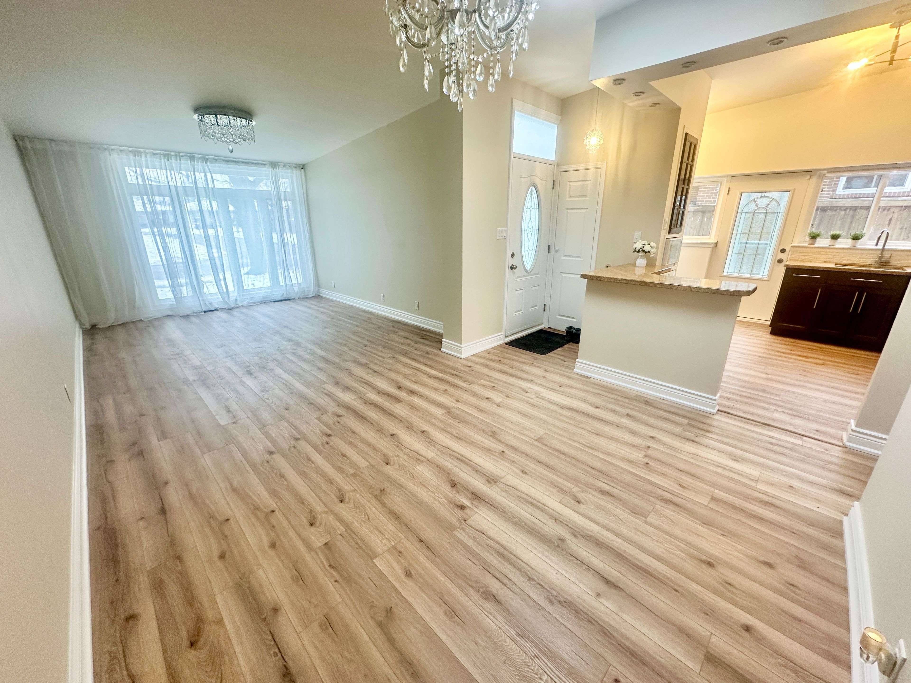 Toronto C13, ON M3A 2C9,69 Roywood DR #Main