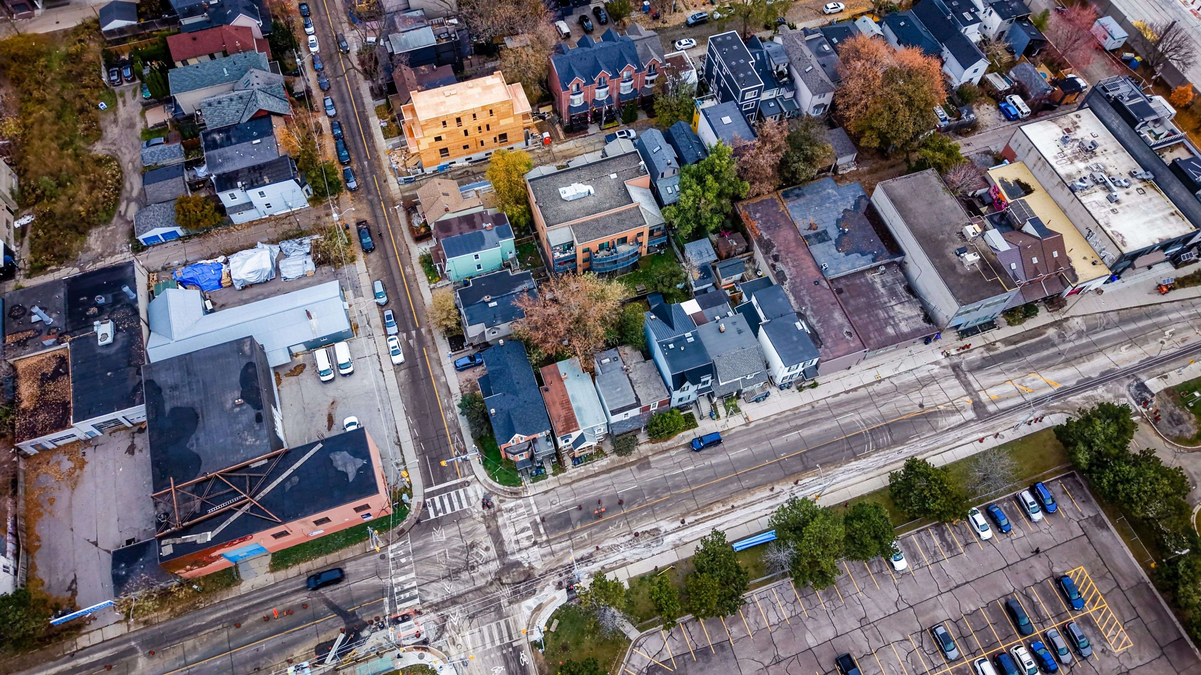 Toronto E01, ON M4L 1A4,898 Eastern AVE