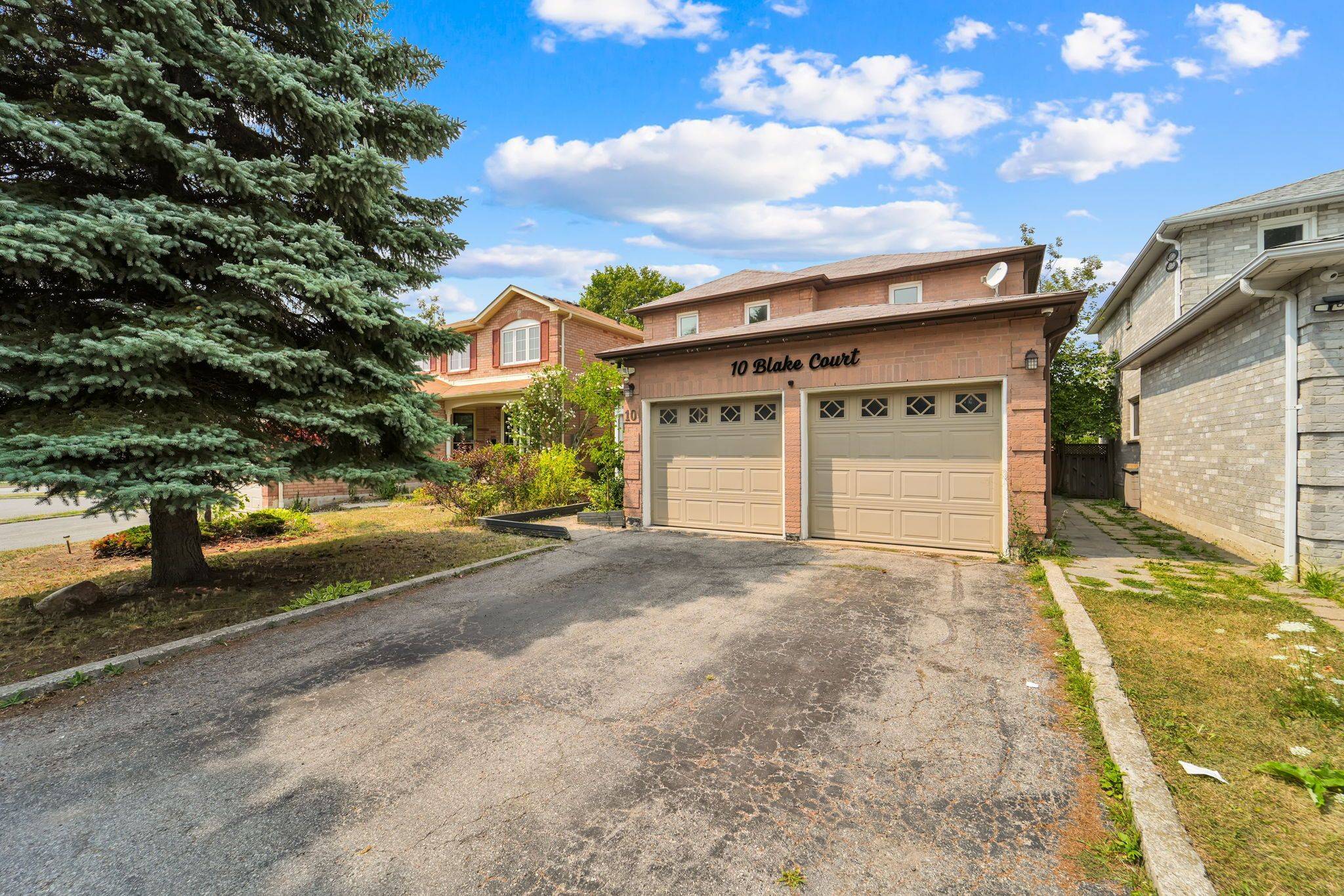 Ajax, ON L1T 3P3,10 Blake CT #Bsmt