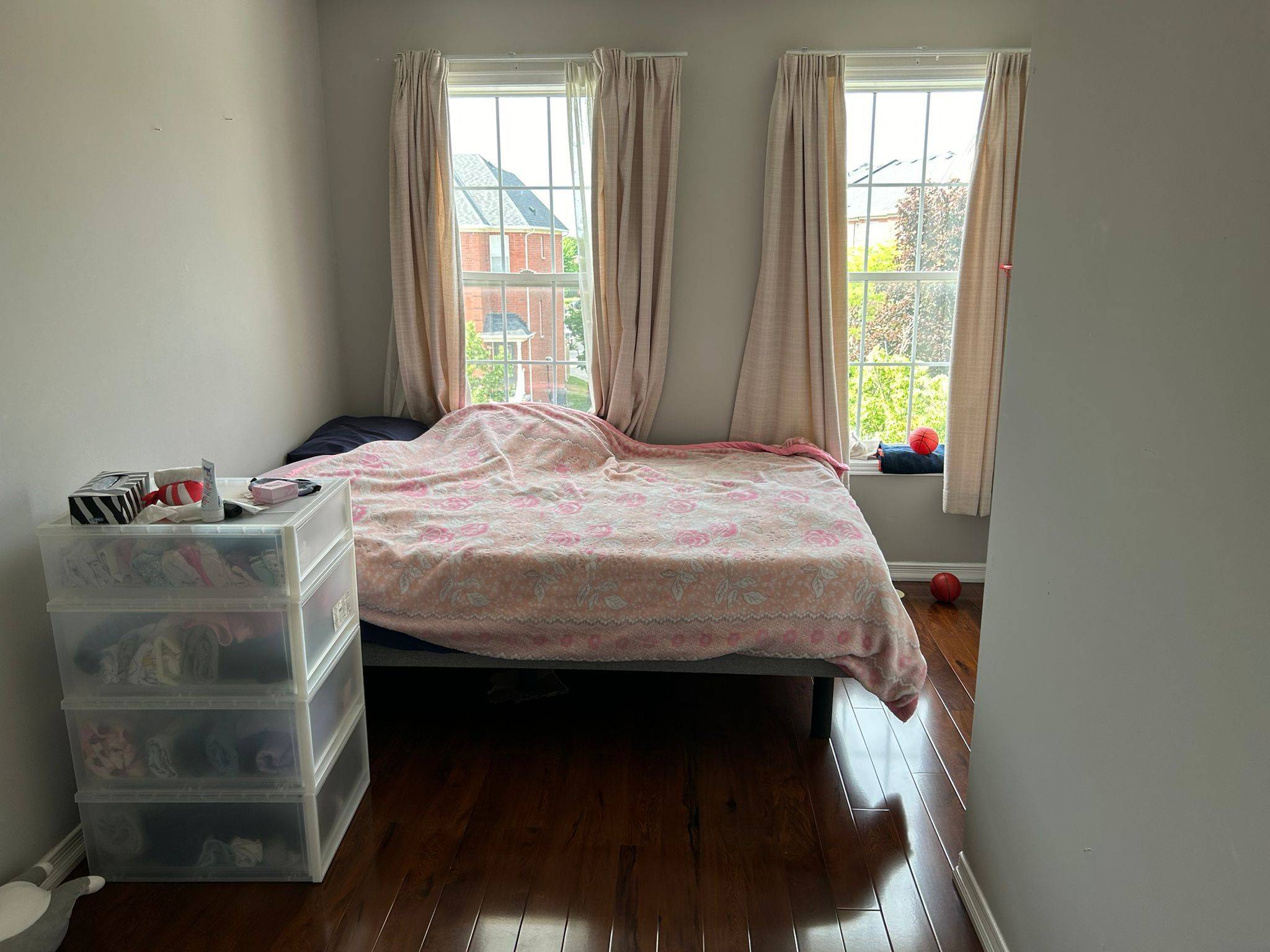 Toronto E07, ON M1S 5R8,11 Exchequer PL