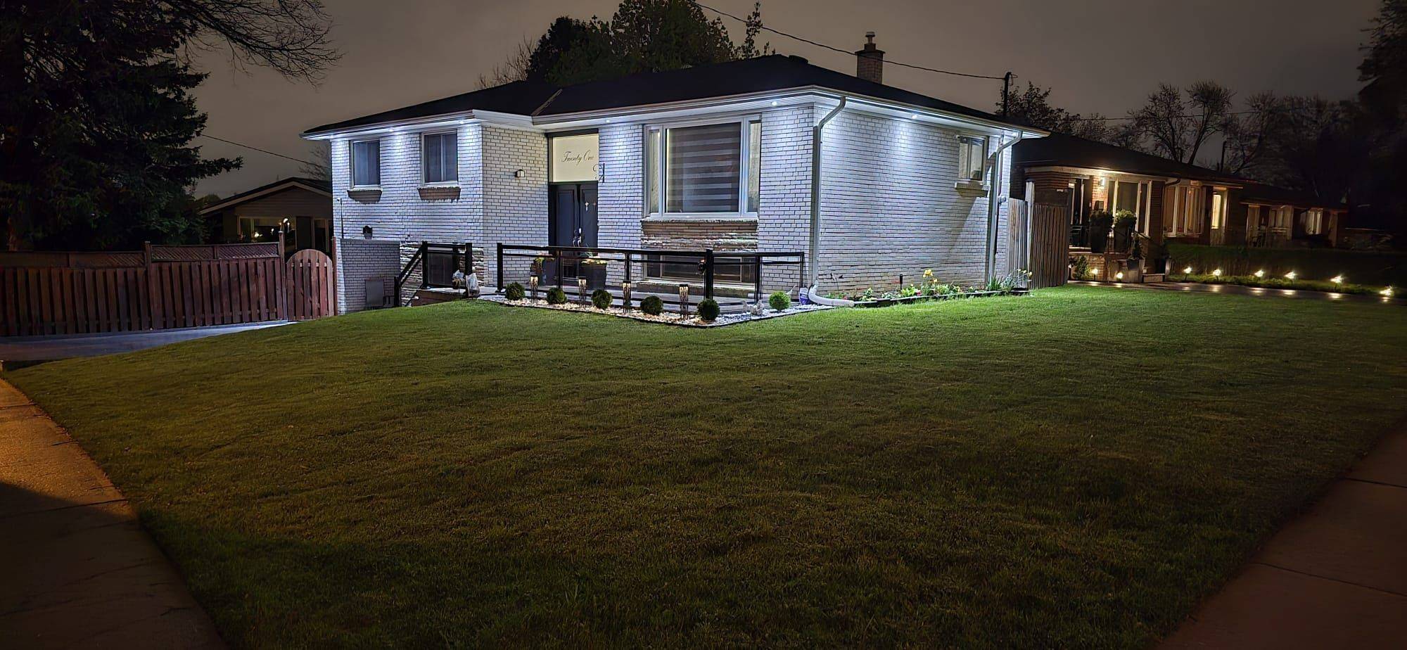 Toronto W10, ON M9V 2R7,21 Bentwick CRES