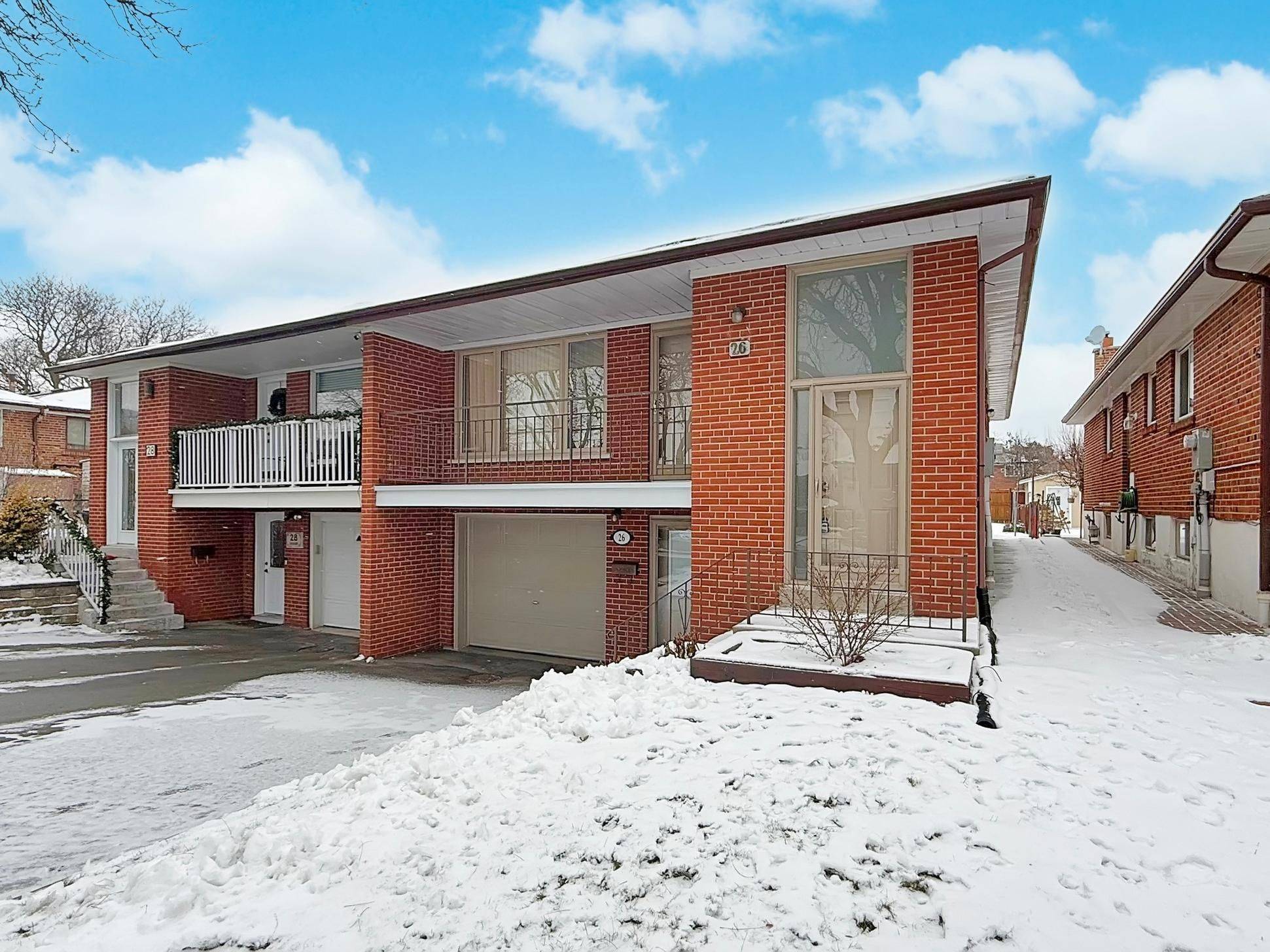 Toronto W05, ON M9M 1K8,26 Starview DR #Lower